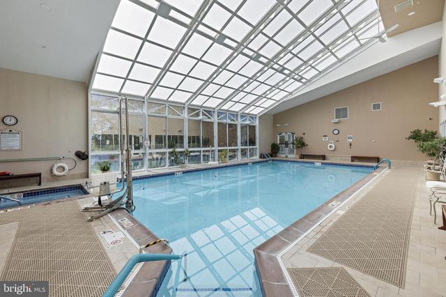 18 CONGRESSIONAL RD, Jackson, NJ 08527