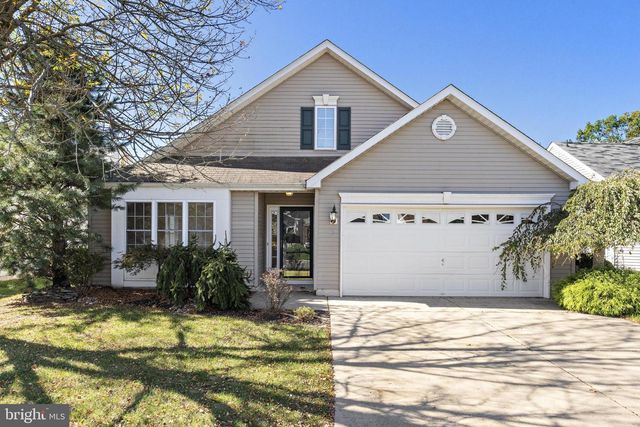 18 CONGRESSIONAL RD, Jackson, NJ 08527