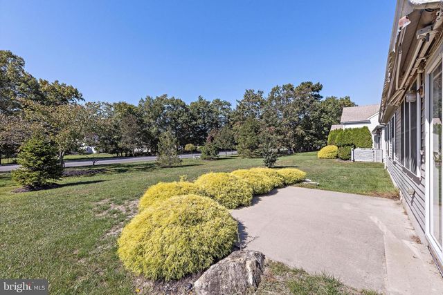 18 CONGRESSIONAL RD, Jackson, NJ 08527