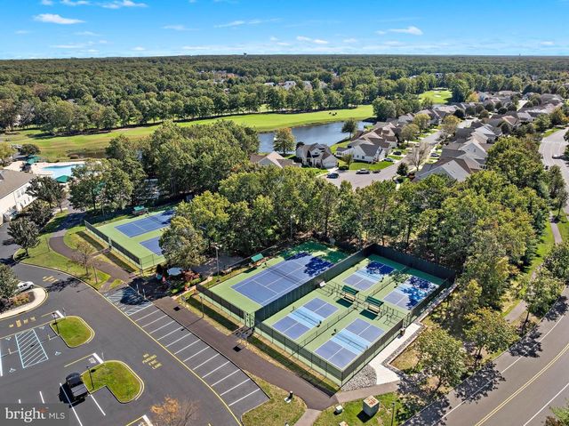 18 CONGRESSIONAL RD, Jackson, NJ 08527