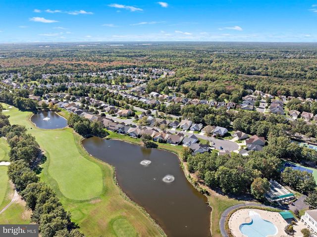 18 CONGRESSIONAL RD, Jackson, NJ 08527