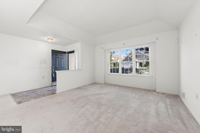 18 CONGRESSIONAL RD, Jackson, NJ 08527