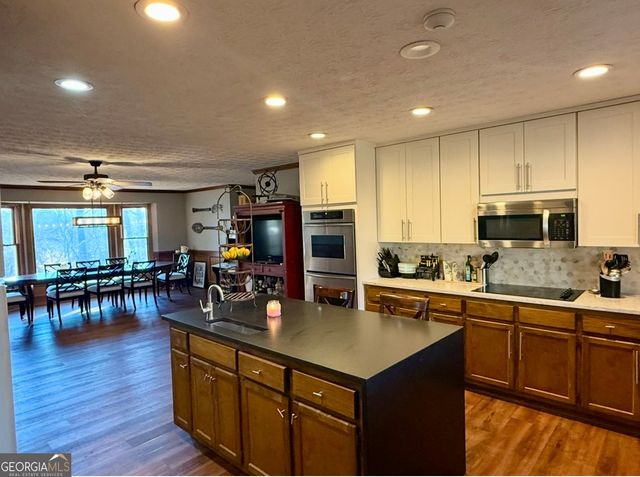 4570 Settles Bridge Road, Suwanee, GA 30024