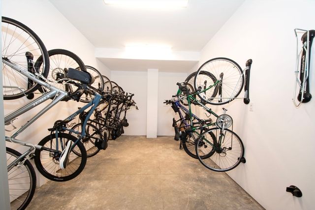 62 Mariners Way 305, Plymouth, MA 02360