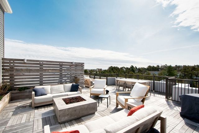 62 Mariners Way 305, Plymouth, MA 02360