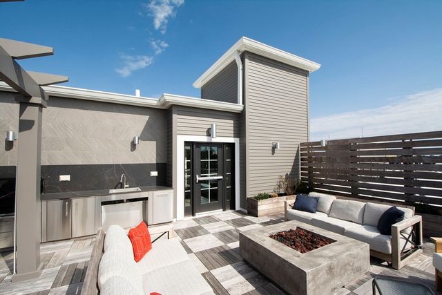 62 Mariners Way 305, Plymouth, MA 02360