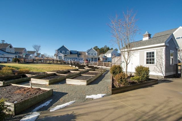 62 Mariners Way 305, Plymouth, MA 02360