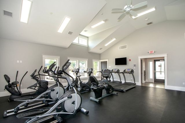 62 Mariners Way 305, Plymouth, MA 02360