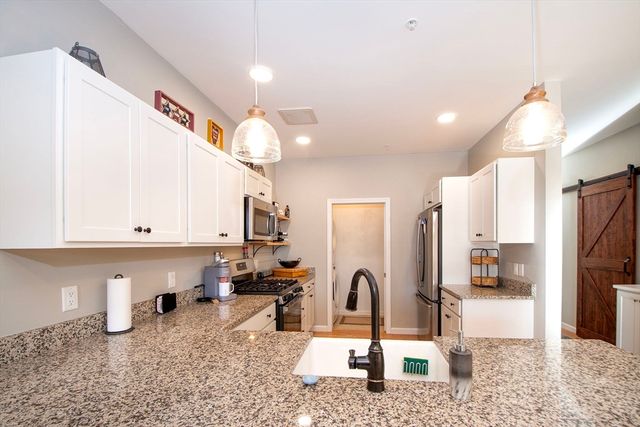 62 Mariners Way 305, Plymouth, MA 02360