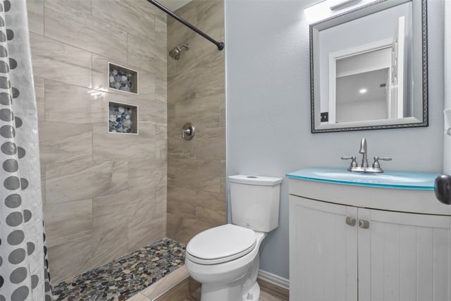 9957 Cedar Mountain Circle, Dallas, TX 75217