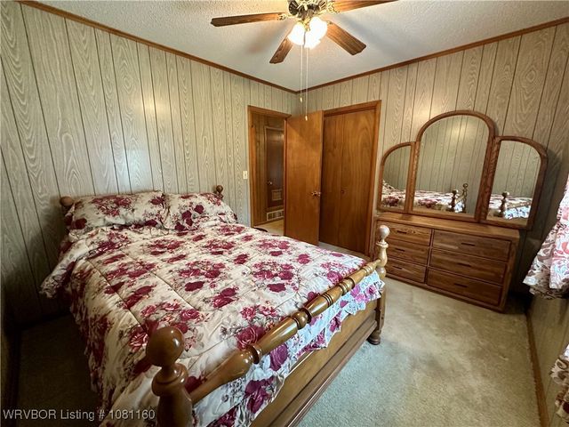 105 7th Street, Paris, AR 72855