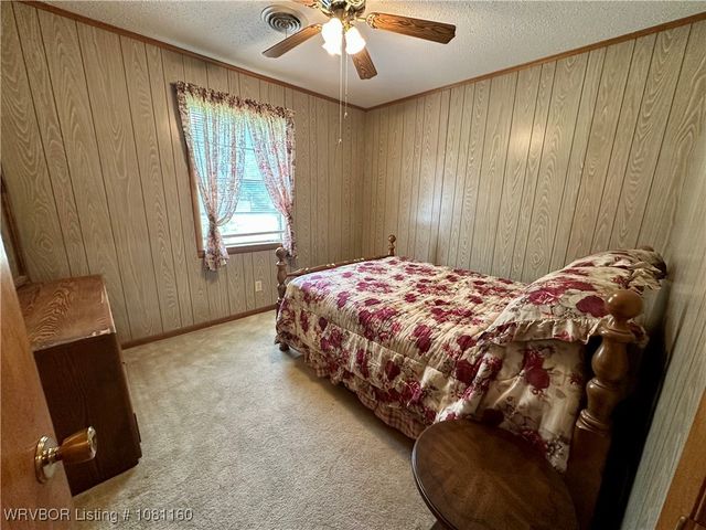 105 7th Street, Paris, AR 72855