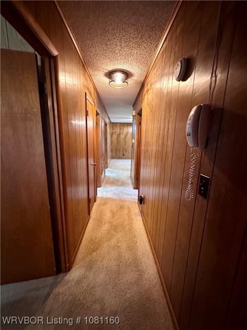 105 7th Street, Paris, AR 72855