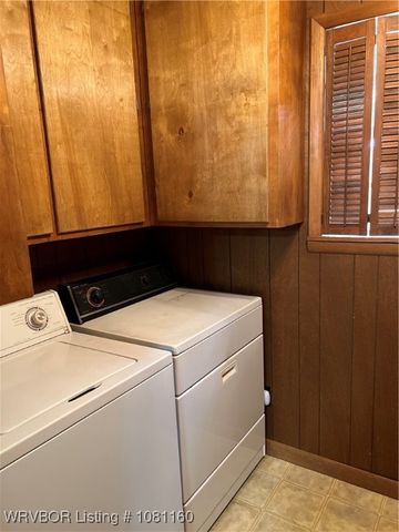 105 7th Street, Paris, AR 72855