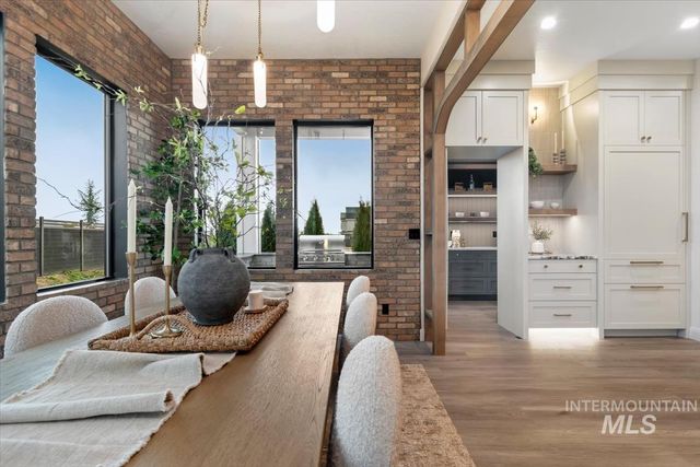 2642 N Palaestra Ave, Eagle, ID 83616