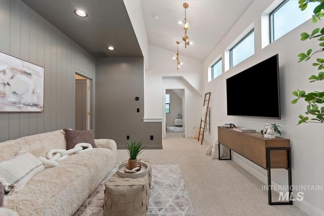 2642 N Palaestra Ave, Eagle, ID 83616