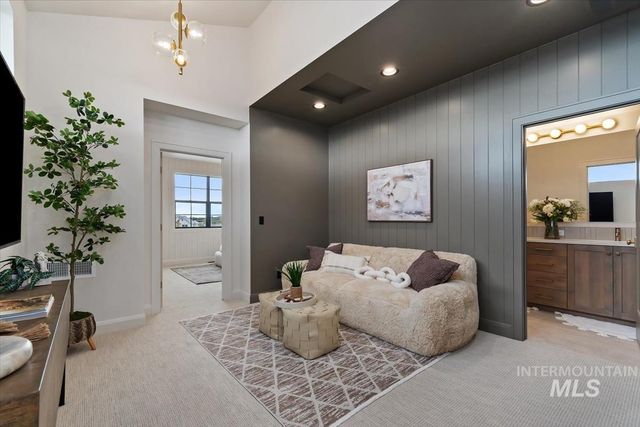 2642 N Palaestra Ave, Eagle, ID 83616