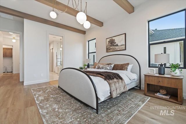 2642 N Palaestra Ave, Eagle, ID 83616