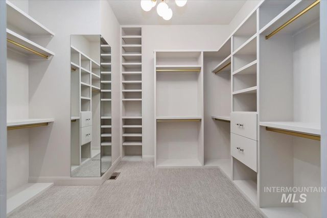 2642 N Palaestra Ave, Eagle, ID 83616