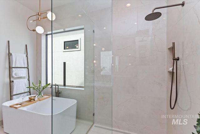 2642 N Palaestra Ave, Eagle, ID 83616