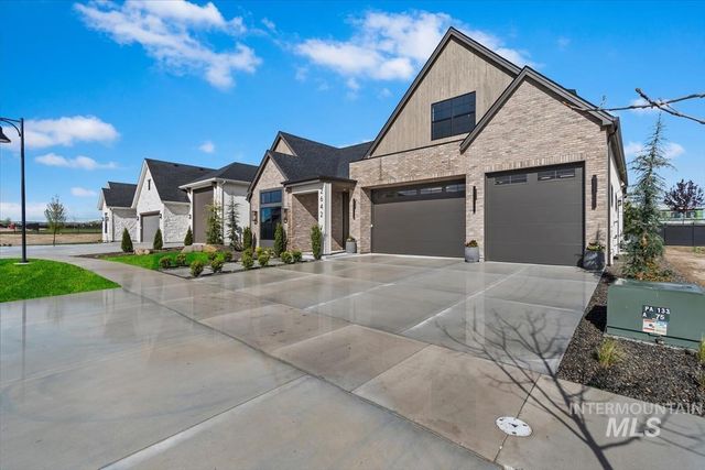 2642 N Palaestra Ave, Eagle, ID 83616