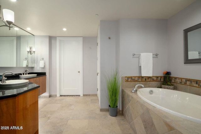 140 E Rio Salado Parkway Unit 504, Tempe, AZ 85281