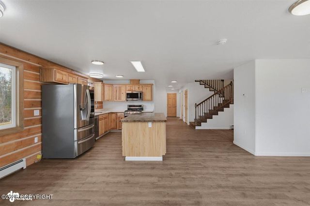 14073 W Brittany Lou Avenue, Houston, AK 99623
