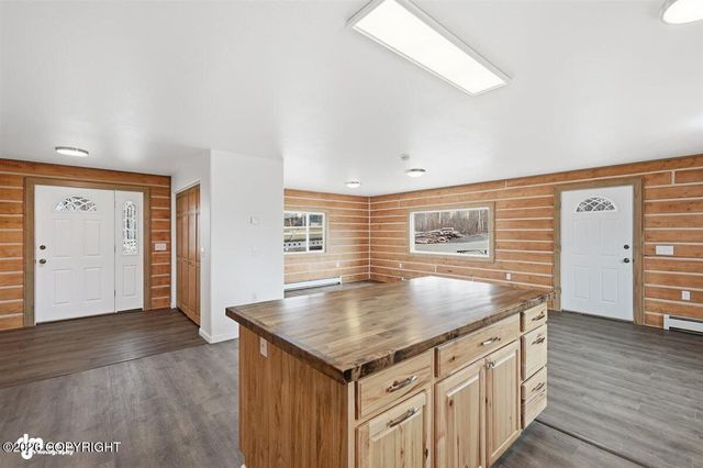 14073 W Brittany Lou Avenue, Houston, AK 99623