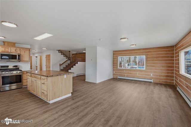 14073 W Brittany Lou Avenue, Houston, AK 99623