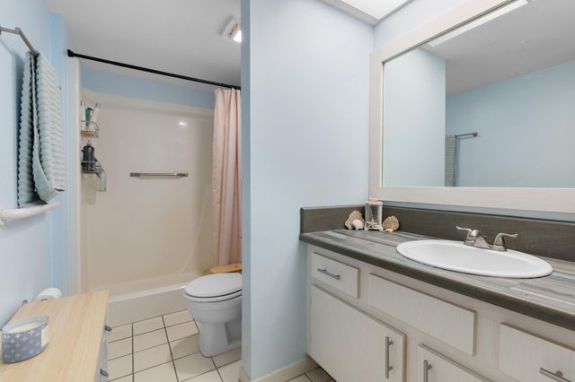 1270 SE Parkview Place B5, Stuart, FL 34994