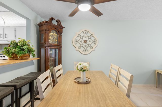 1270 SE Parkview Place B5, Stuart, FL 34994