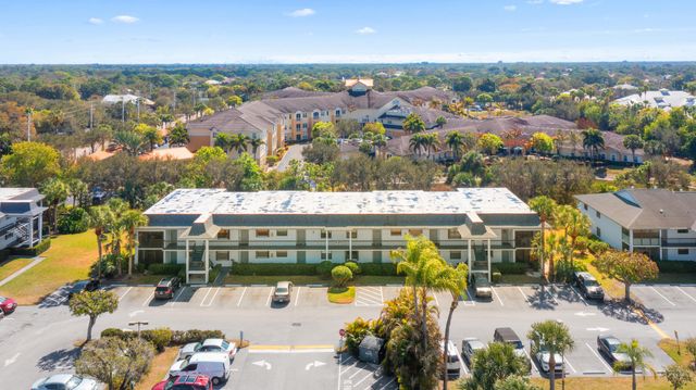 1270 SE Parkview Place B5, Stuart, FL 34994