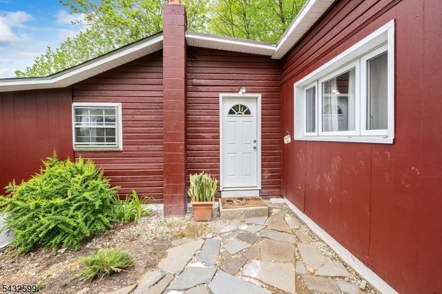114 Mcgregor Ave, Mount Arlington Boro, NJ 07856