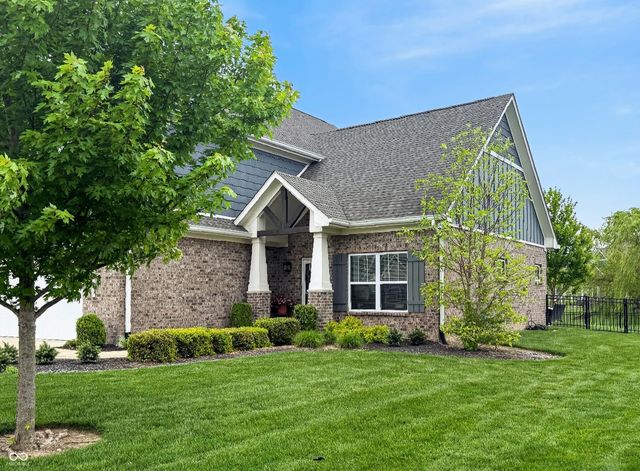 1069 Forest Glen Drive, Greenfield, IN 46140