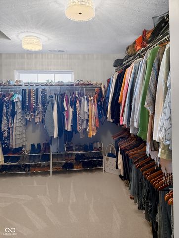1069 Forest Glen Drive, Greenfield, IN 46140