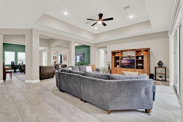 1790 N WEKIWA SPRINGS ROAD, Apopka, FL 32712