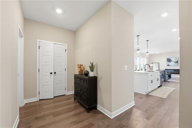 1203 Sendera Trail, Raymore, MO 64083