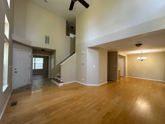 2737 Borkshire Lane, Aurora, IL 60502