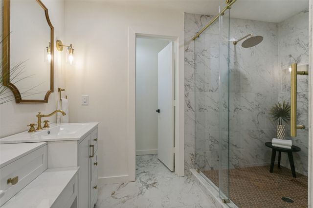 8031 Moss Meadows Drive, Dallas, TX 75231