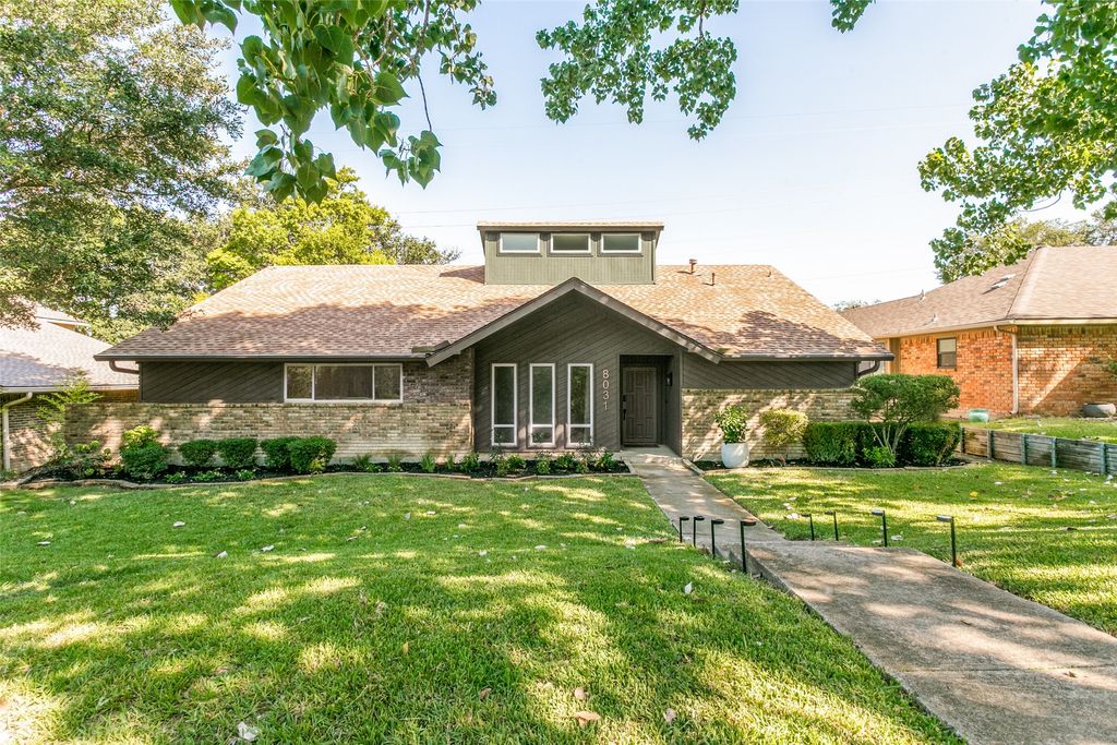 8031 Moss Meadows Drive, Dallas, TX 75231