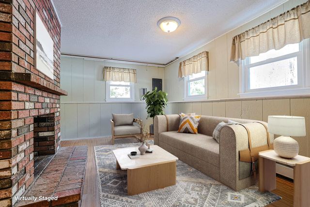 27 Farmer Road, Merrimack, NH 03054