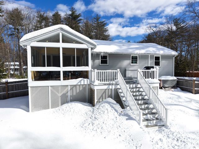 27 Farmer Road, Merrimack, NH 03054
