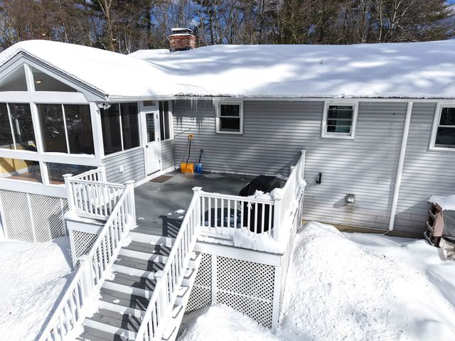 27 Farmer Road, Merrimack, NH 03054