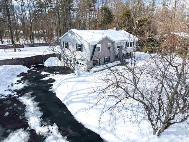 27 Farmer Road, Merrimack, NH 03054