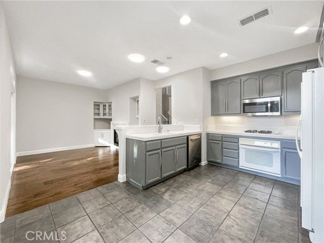 51 Village Square, Pleasant Hill, CA 94523