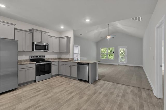 11963 Lovejoy Crossing Place, Hampton, GA 30228
