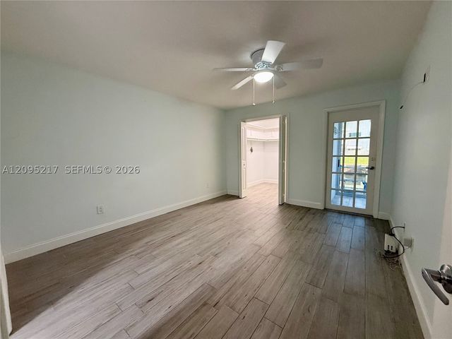 121 Wettaw Ln 116, North Palm Beach, FL 33408