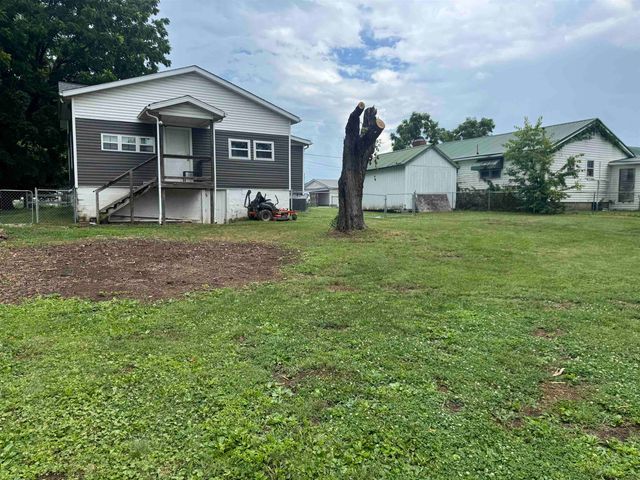 11 Elizabeth Street, Proctorville, OH 45669