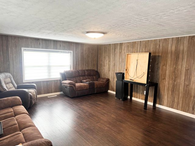 11 Elizabeth Street, Proctorville, OH 45669
