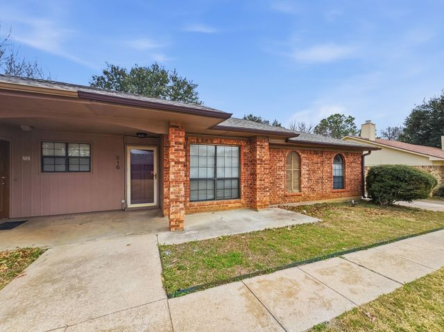 816 Midcreek Drive, Euless, TX 76039